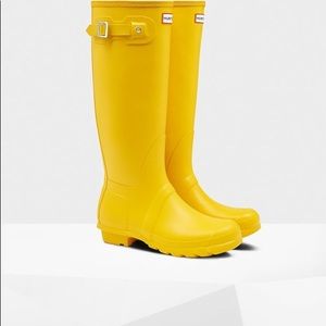 Hunter rain boots